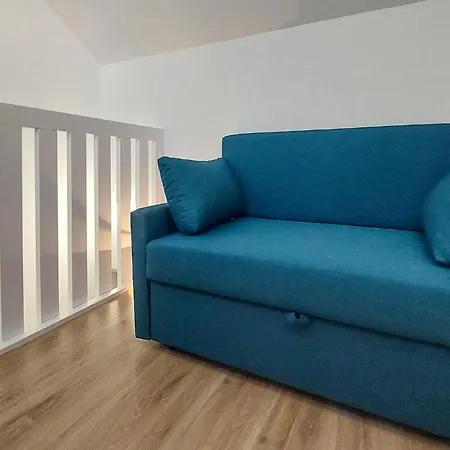 3 Bedroom Beautiful In Meschers-sur-Gironde