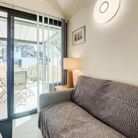 3 Bedroom Beautiful In * Meschers-sur-Gironde