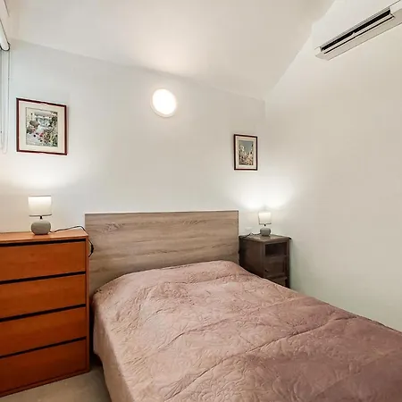 Дом отдыха 3 Bedroom Beautiful In *