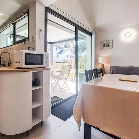 Дом отдыха 3 Bedroom Beautiful In Мешер-сюр-Жиронд