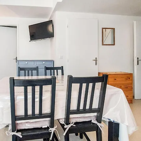 Сasa de vacaciones 3 Bedroom Beautiful In *